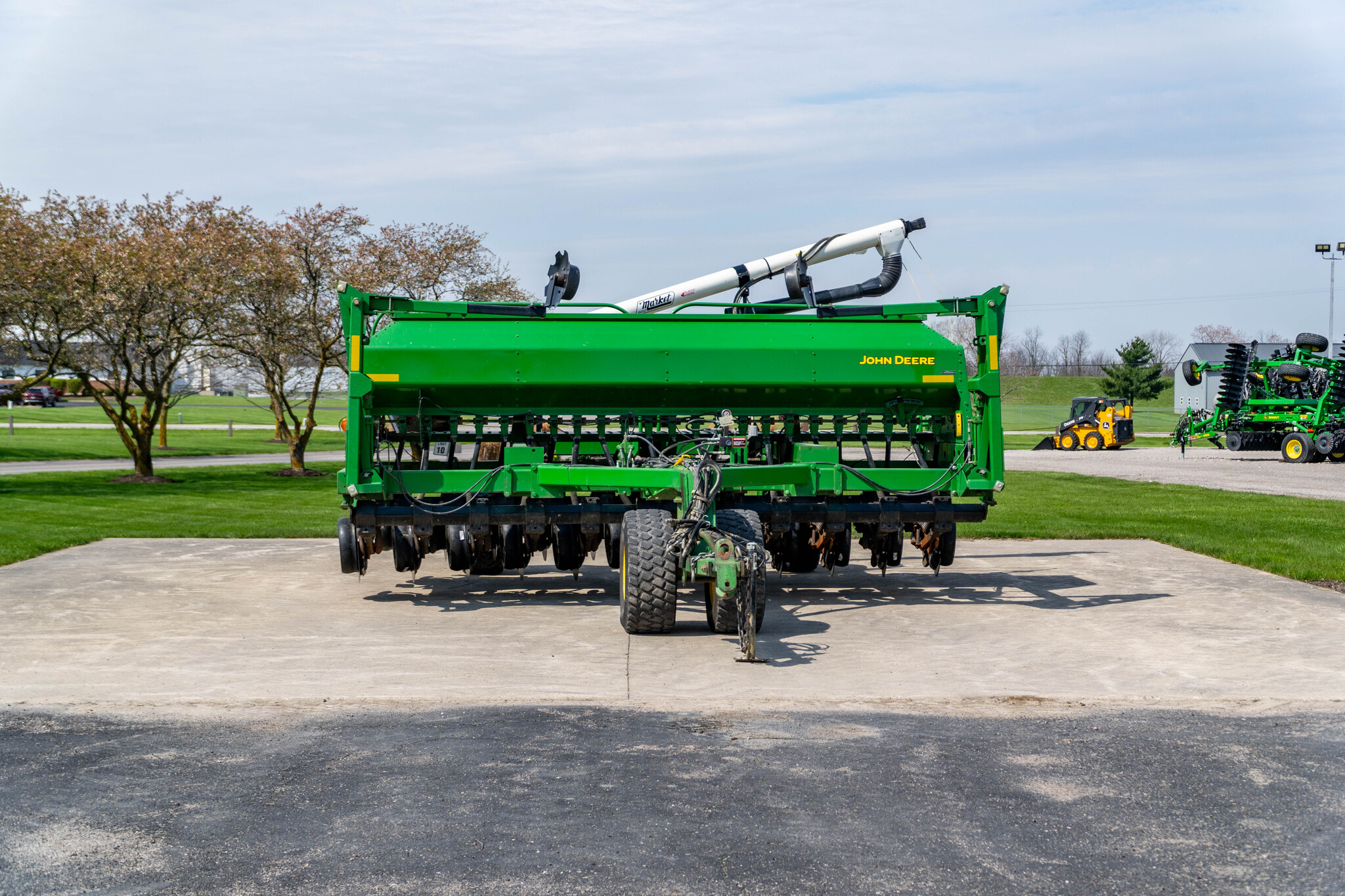 Used 2003 John Deere 1590 Box Drills at Koenig Equipment in Anna, OH - PhotoXL1
