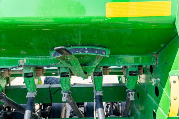 Used 2003 John Deere 1590 Box Drills at Koenig Equipment in Anna, OH - Photo14