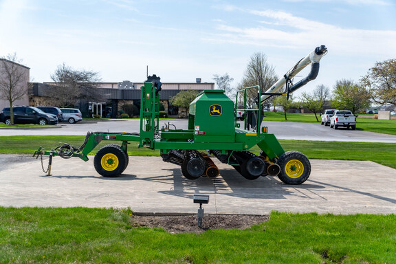 Used 2003 John Deere 1590 Box Drills at Koenig Equipment in Anna, OH - Photo3