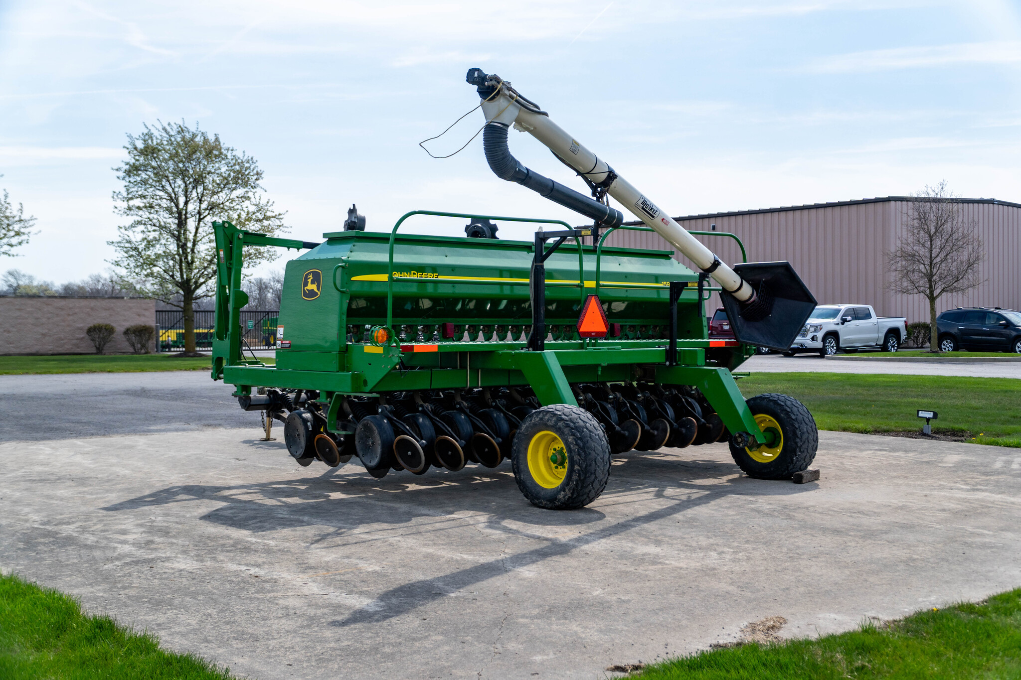 Used 2003 John Deere 1590 Box Drills at Koenig Equipment in Anna, OH - PhotoXL4