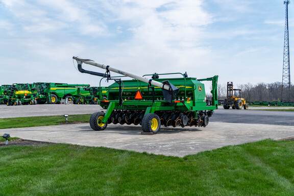 Used 2003 John Deere 1590 Box Drills at Koenig Equipment in Anna, OH - Photo6