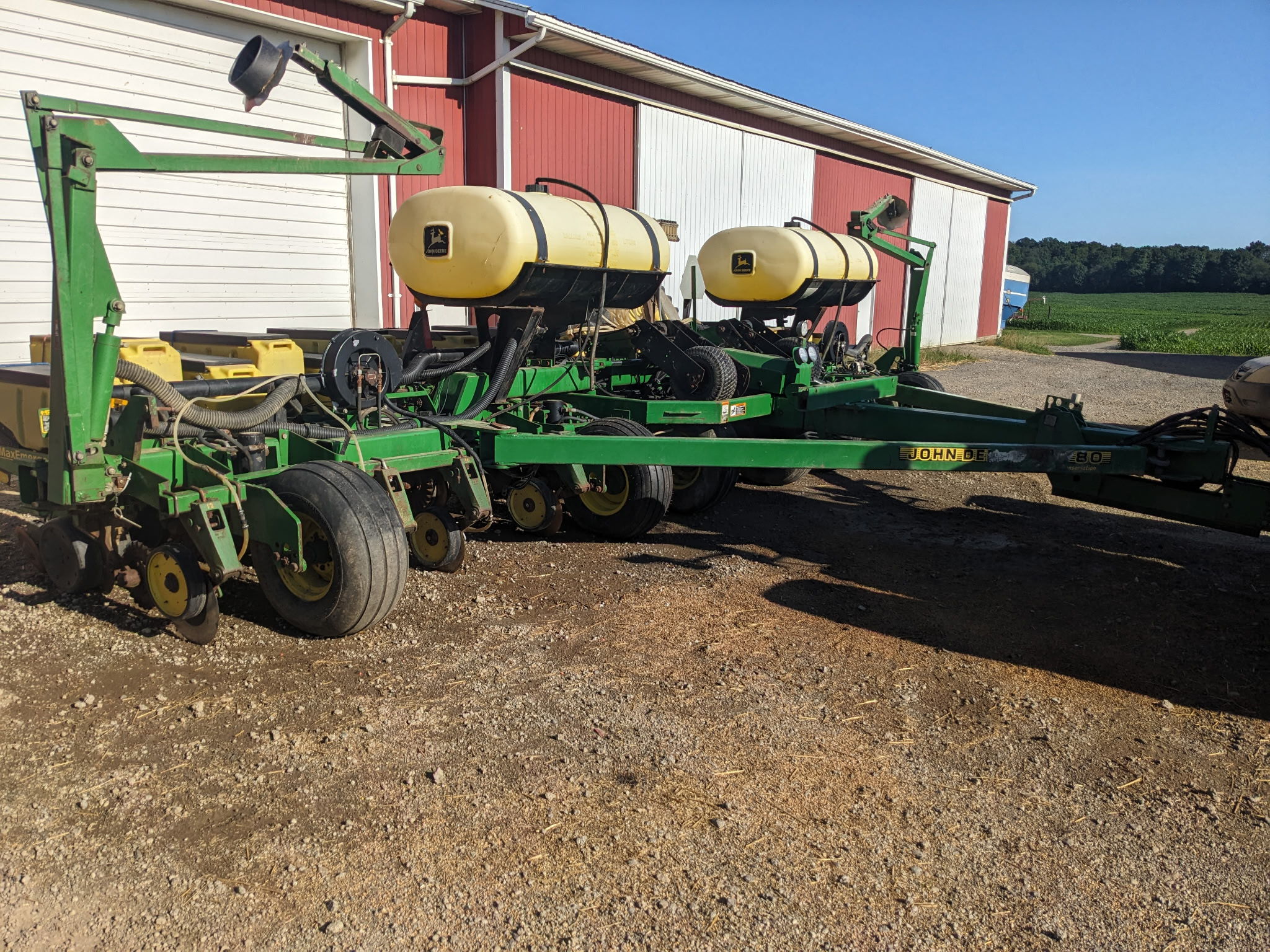 2001 John Deere 1780 Image 1
