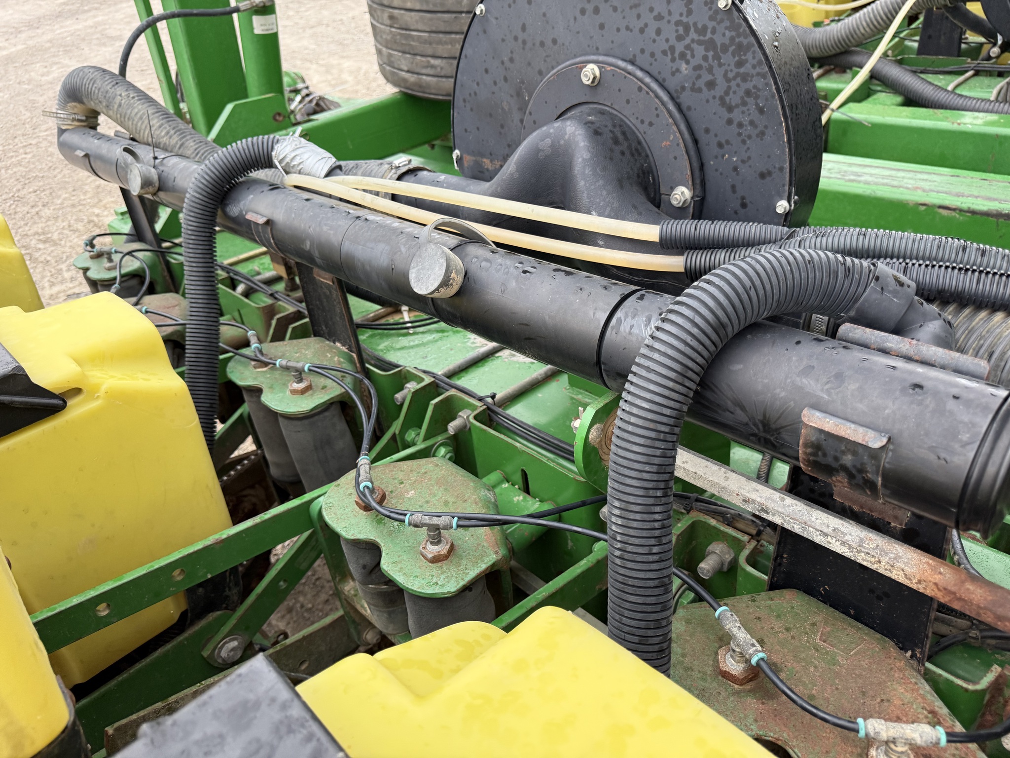 2001 John Deere 1780 Image 28