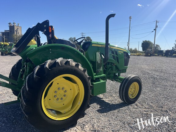 Photo of 2022 John Deere 5045E