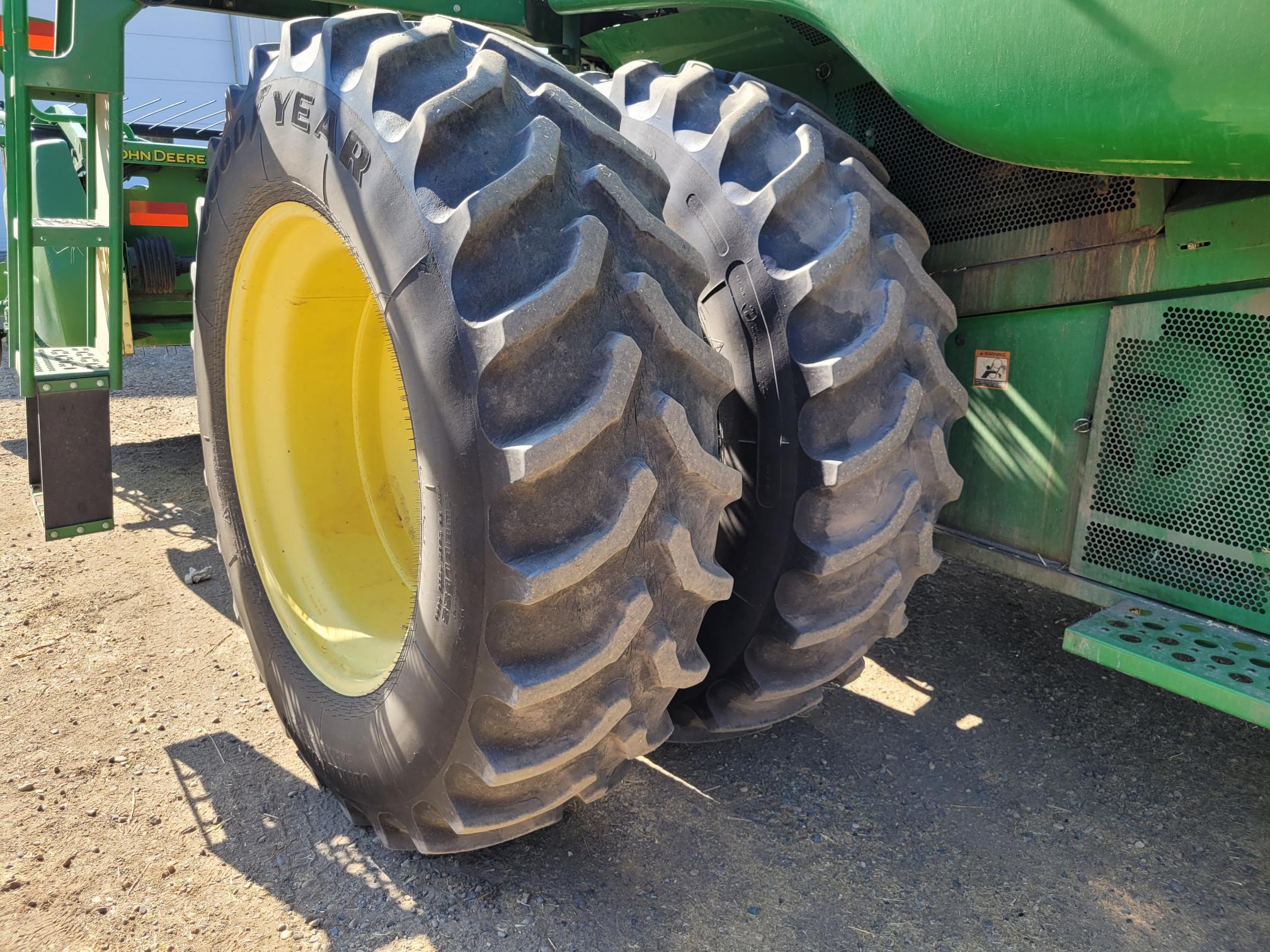 2008 John Deere 9870 STS Image 15