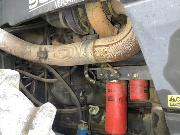 Photo of 1996 New Holland 9682