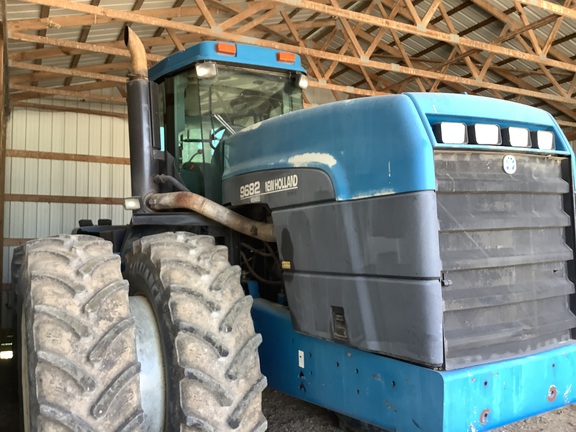 Photo of 1996 New Holland 9682