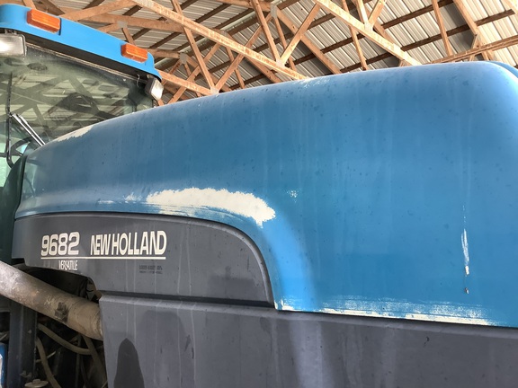 Photo of 1996 New Holland 9682