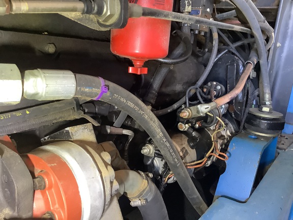 Photo of 1996 New Holland 9682