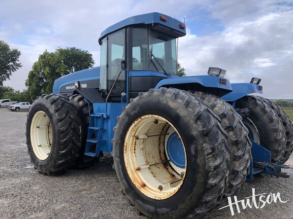 Photo of 1996 New Holland 9682