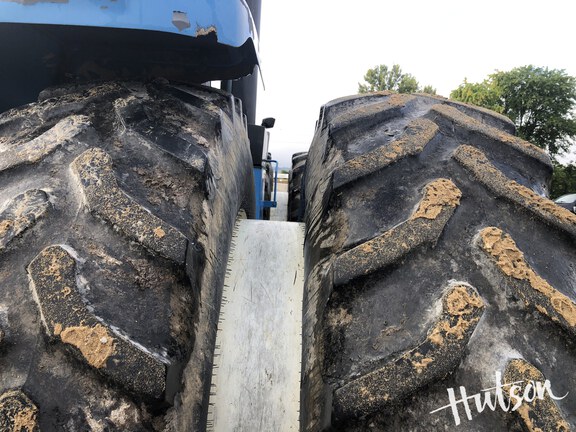 Photo of 1996 New Holland 9682