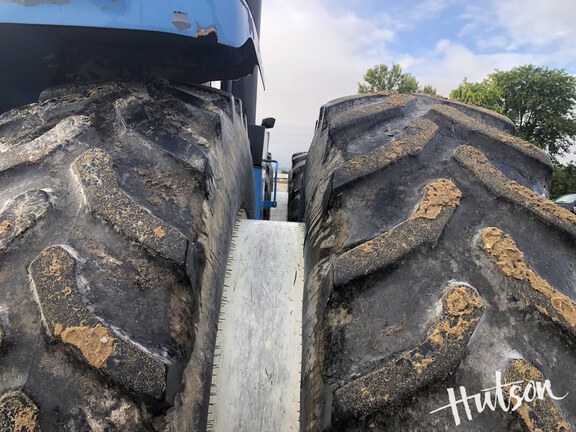 Photo of 1996 New Holland 9682