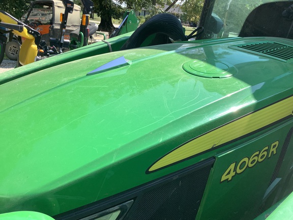 Photo of 2022 John Deere 4066R