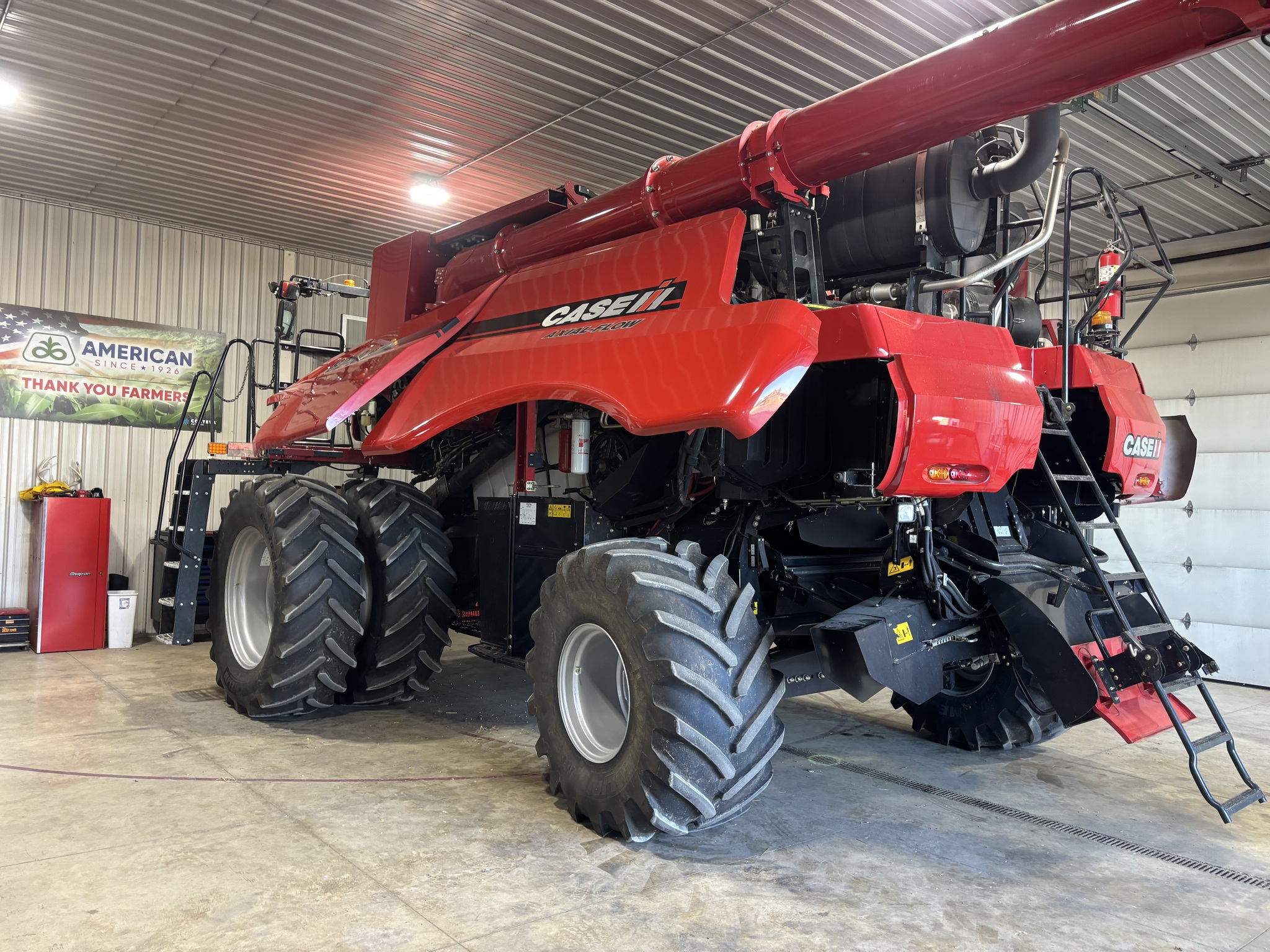 2018 Case IH 8240 Image 1