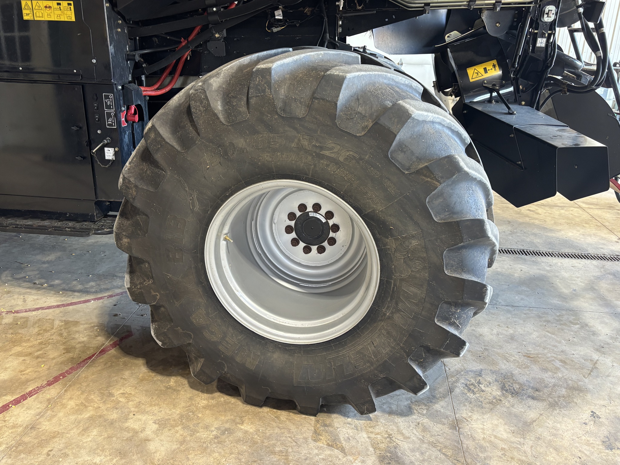 2018 Case IH 8240 Image 6