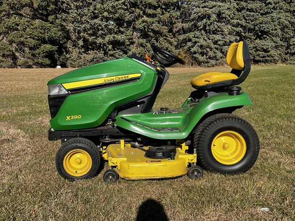 2016 John Deere X390 - Photo6