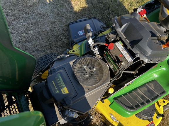 2016 John Deere X390 - Photo15