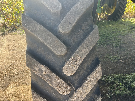 2024 John Deere 412R - Photo12