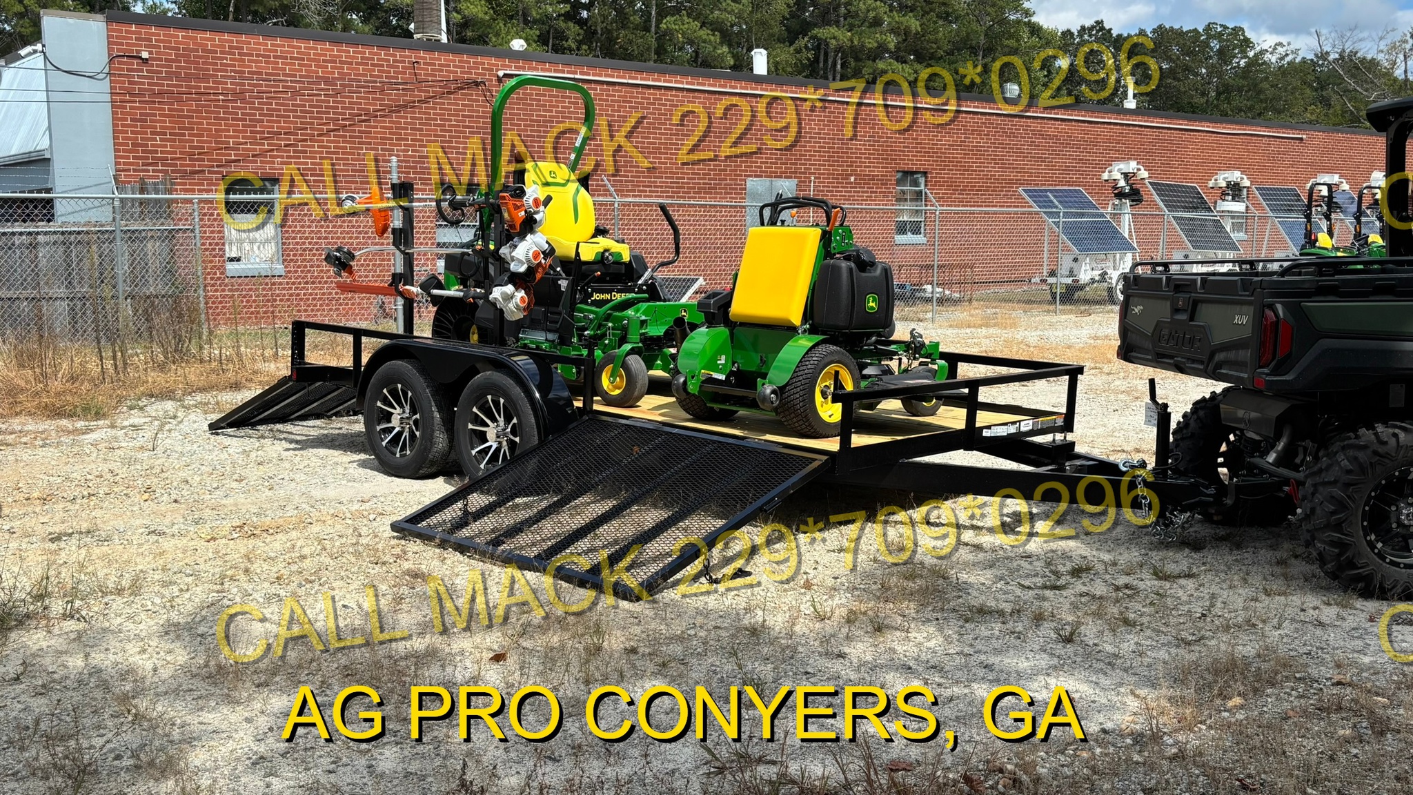 2026 John Deere Z955M/Q810E LANDSCAPE PACKAGE Image 1