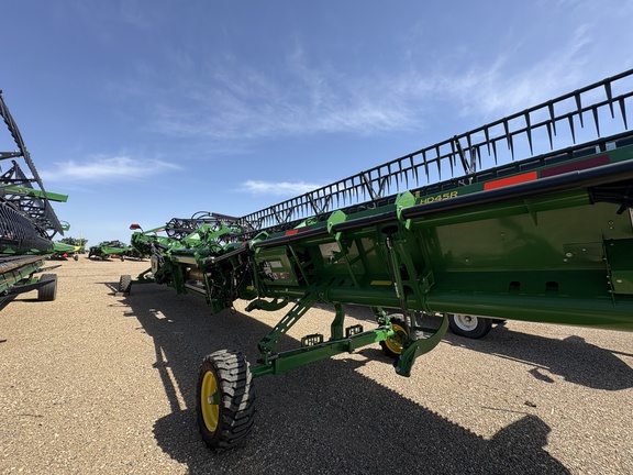 Used 2024 John Deere HD45R Combine Platforms at Horizon Ag & Turf in Lloydminster, AB - Photo3
