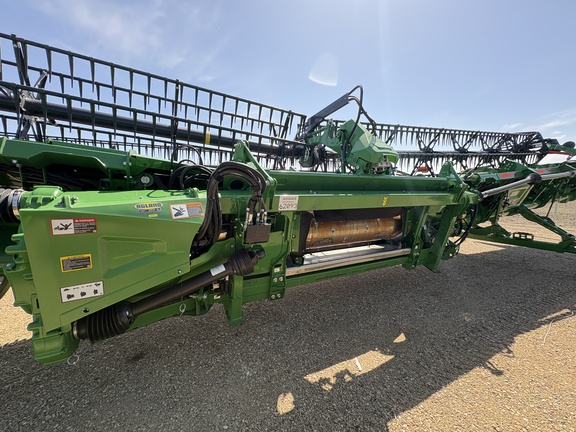 Used 2024 John Deere HD45R Combine Platforms at Horizon Ag & Turf in Lloydminster, AB - Photo6