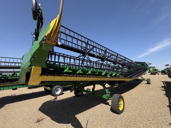 Used 2024 John Deere HD45R Combine Platforms at Horizon Ag & Turf in Lloydminster, AB - Photo10