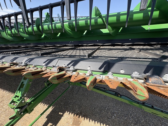 Used 2024 John Deere HD45R Combine Platforms at Horizon Ag & Turf in Lloydminster, AB - Photo14
