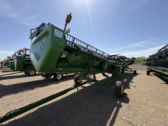 Used 2024 John Deere HD45R Combine Platforms at Horizon Ag & Turf in Lloydminster, AB - Photo11