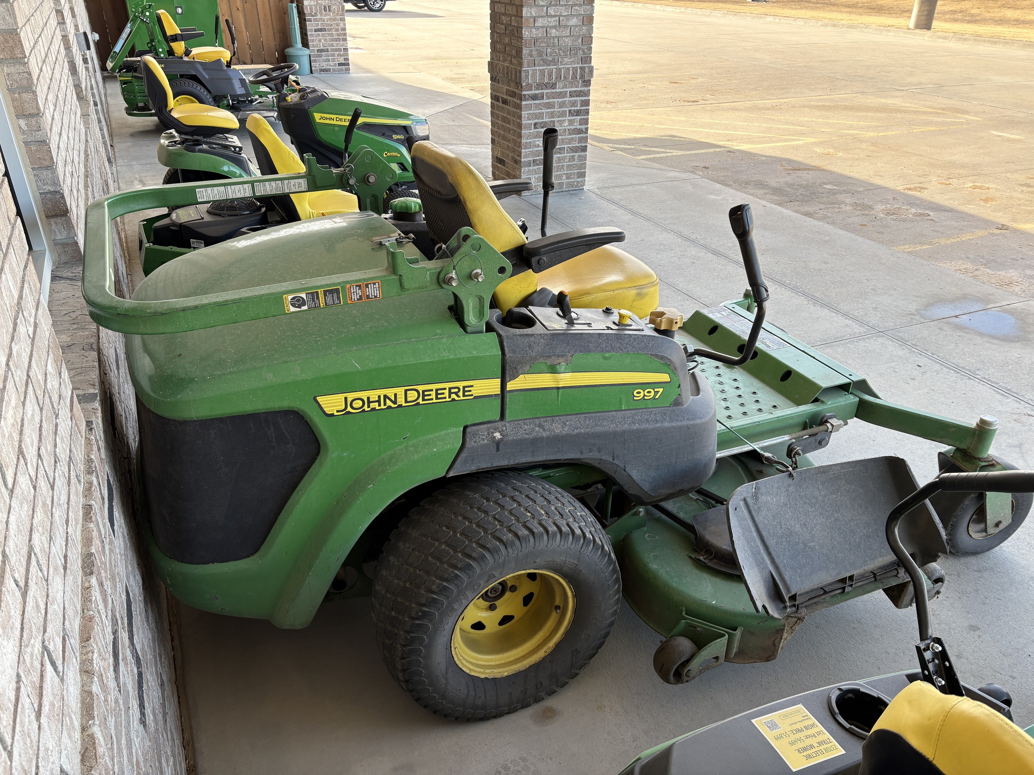 2013 John Deere 997 Image 3