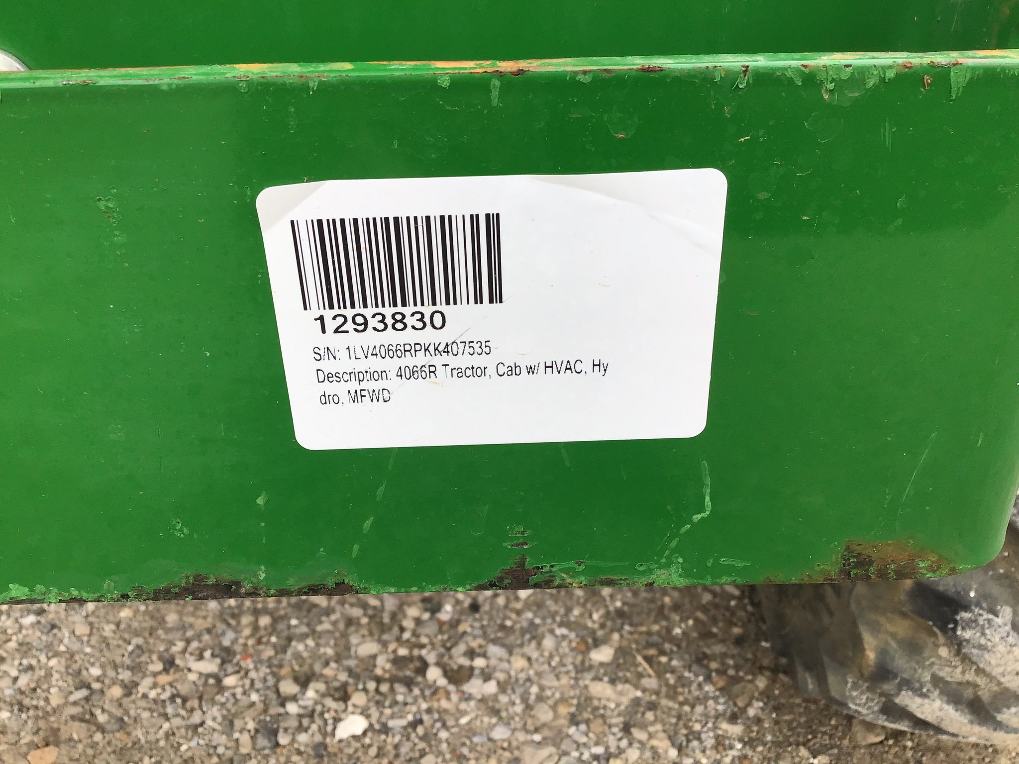 2019 John Deere 4066R Image 13