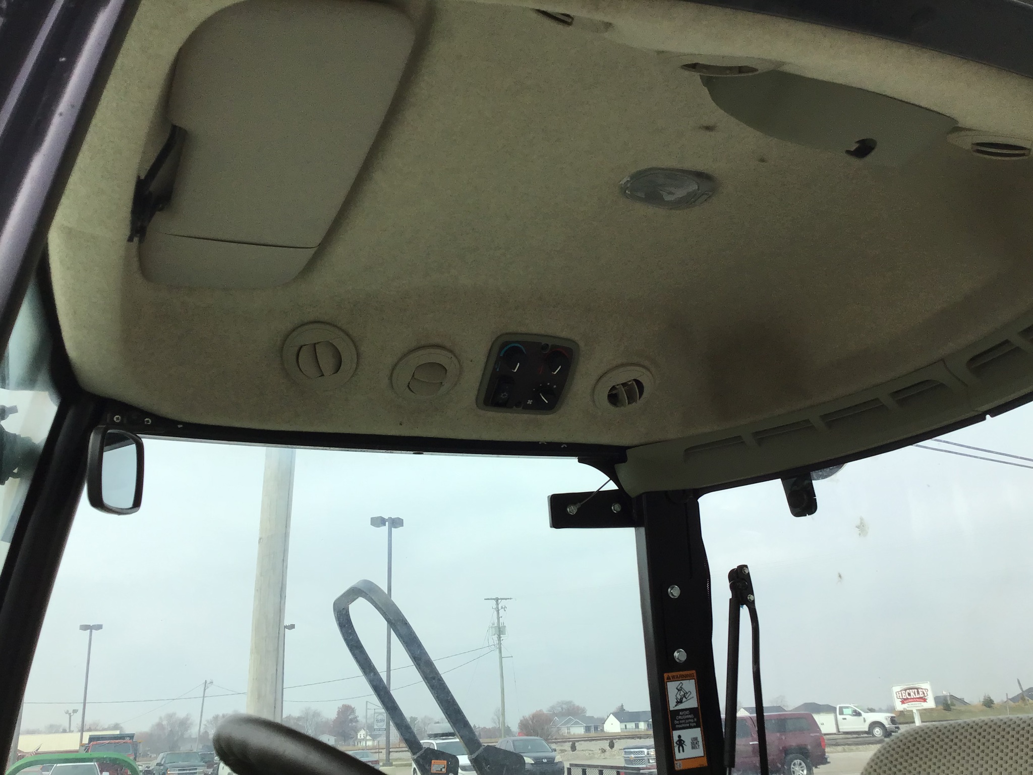 2019 John Deere 4066R Image 15