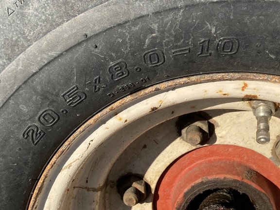 Used -- Unverferth HT12 Header carts at Koenig Equipment in Greensburg, IN - Photo9