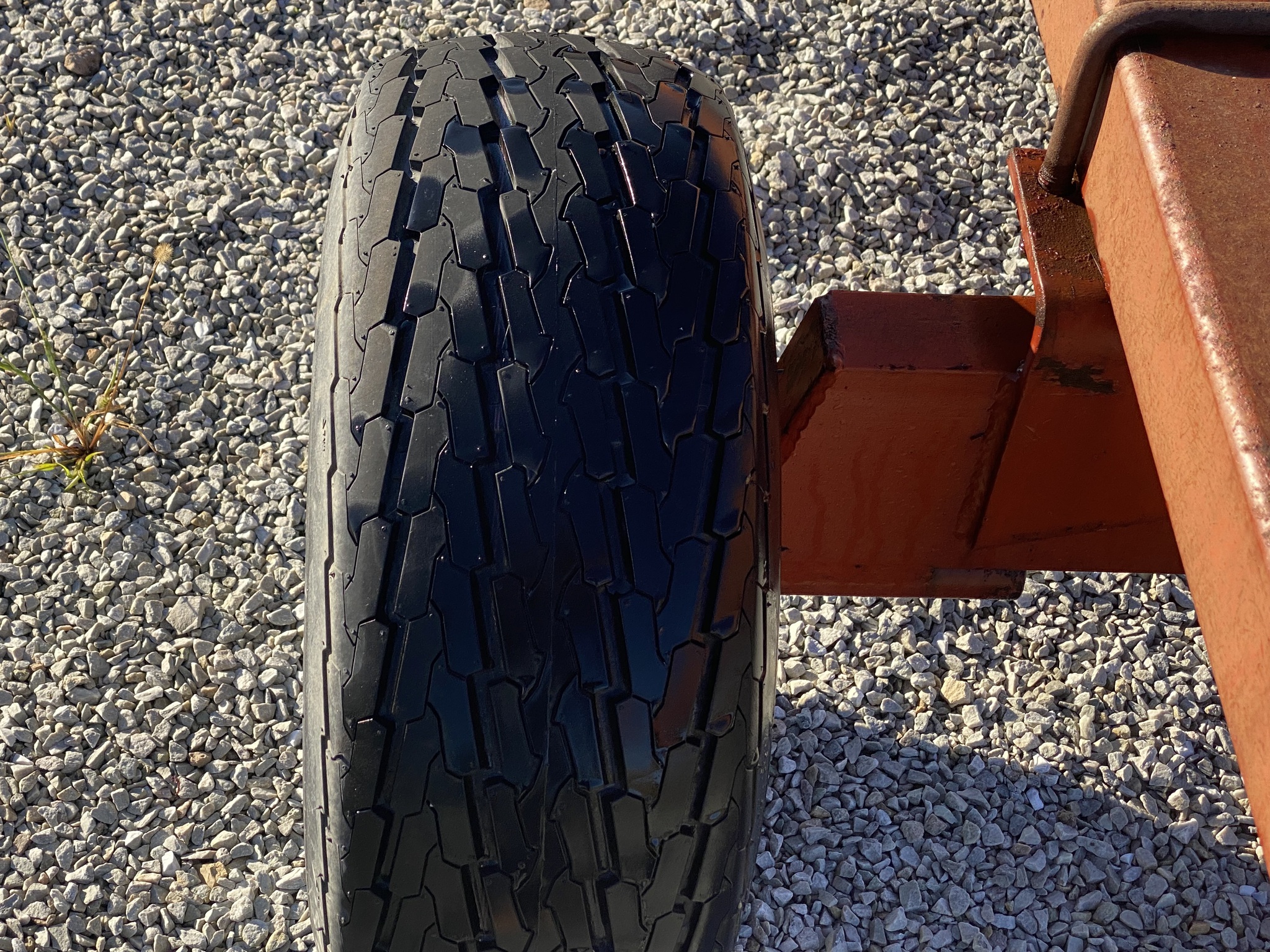 Used -- Unverferth HT12 Header carts at Koenig Equipment in Greensburg, IN - PhotoXL11