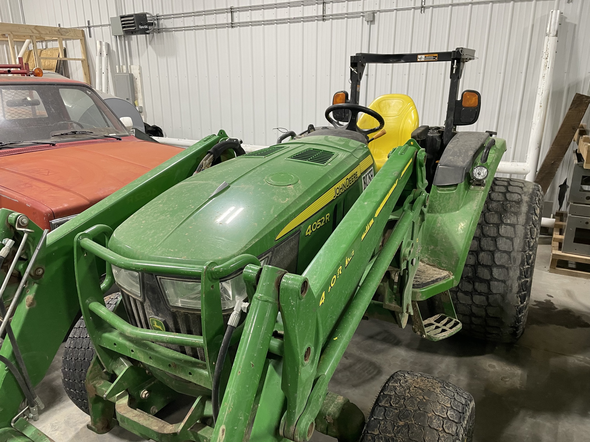  2022 John Deere 4052R at Heritage Tractor in Geneseo, IL