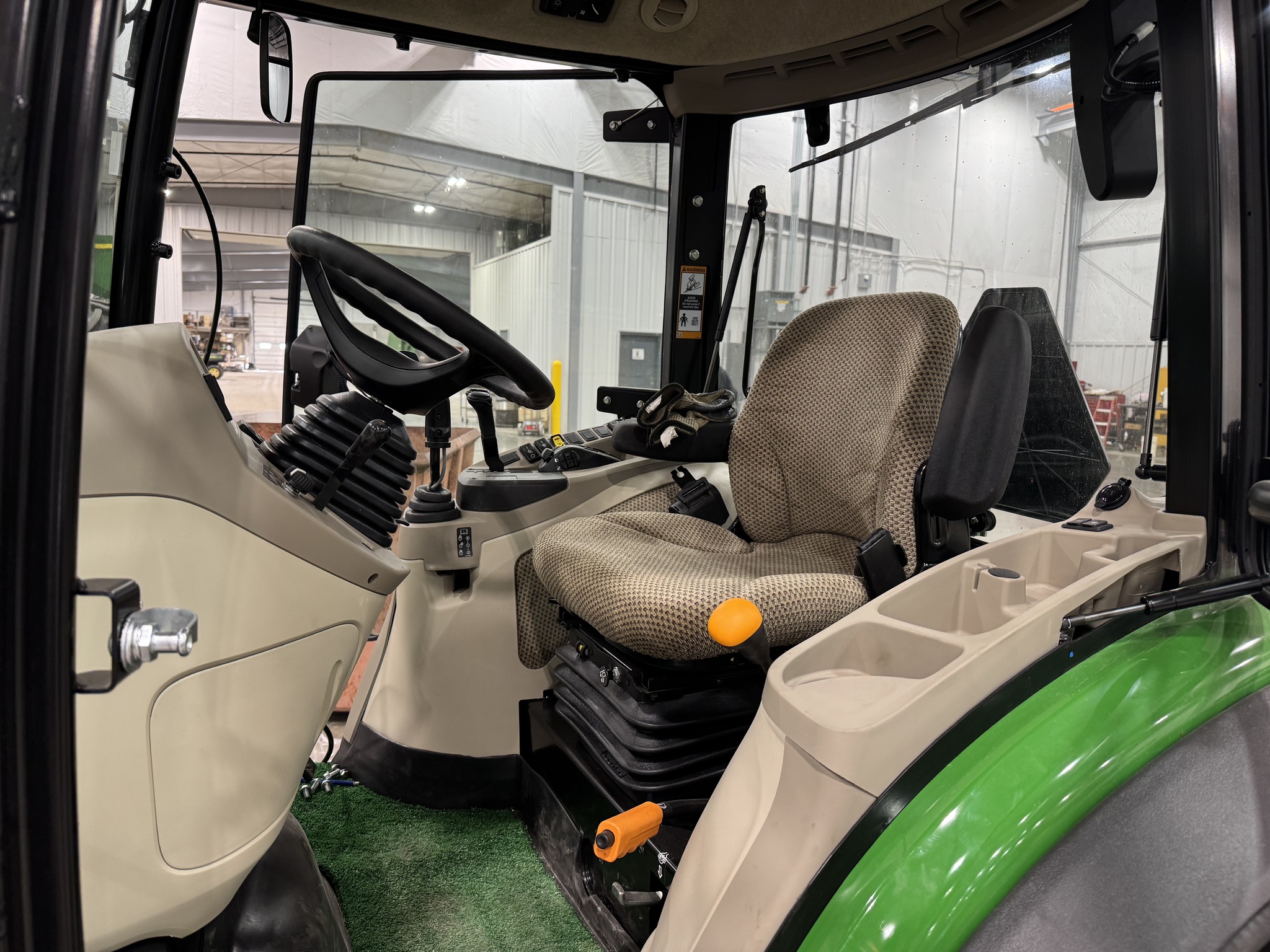  2025 John Deere 4066R at Heritage Tractor in Pittsburg, KS