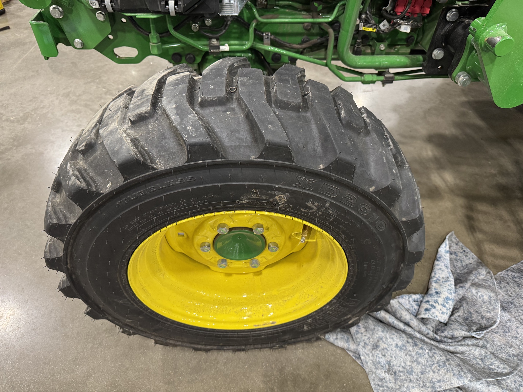  2025 John Deere 4066R at Heritage Tractor in Pittsburg, KS