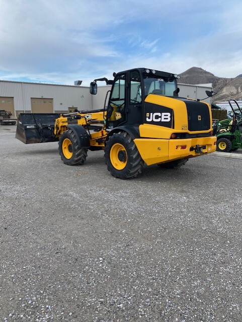 2014 JCB TM320 Image 1