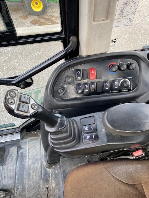 2014 JCB TM320 Image 10