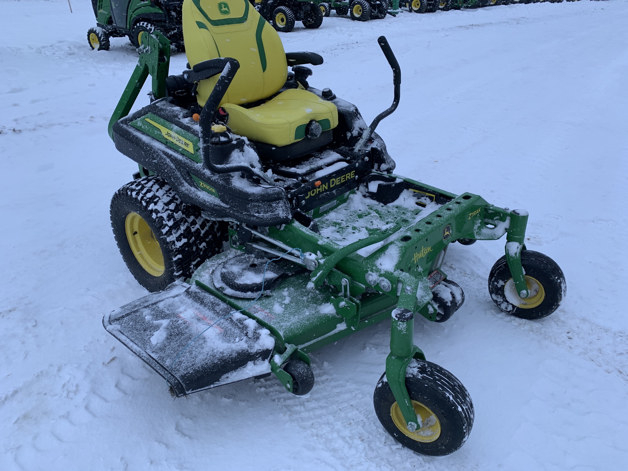 2025 John Deere Z930M