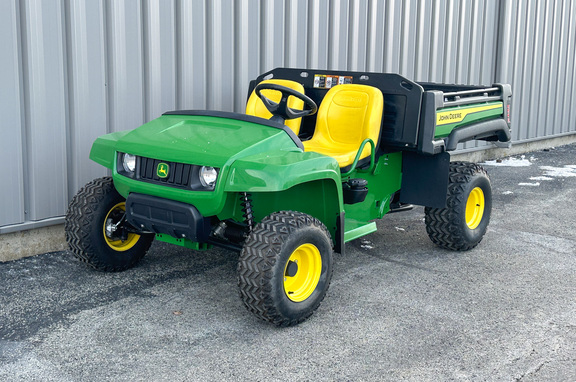 2024 John-Deere TX 4X2