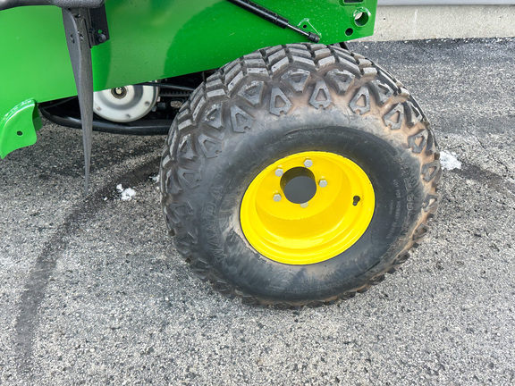 2024 John-Deere TX 4X2