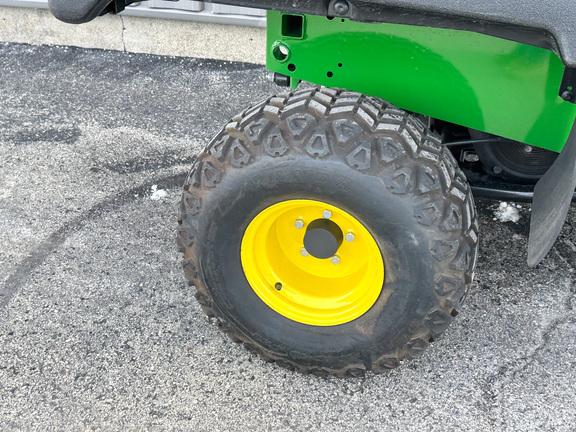 2024 John-Deere TX 4X2