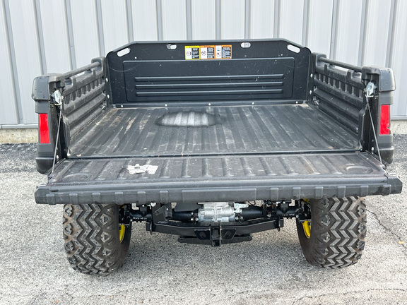 2024 John-Deere TX 4X2