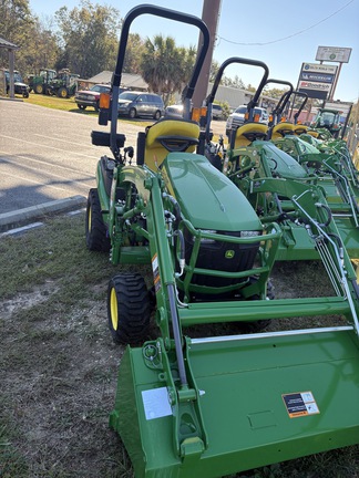 2025 John Deere 1025R Photo 1