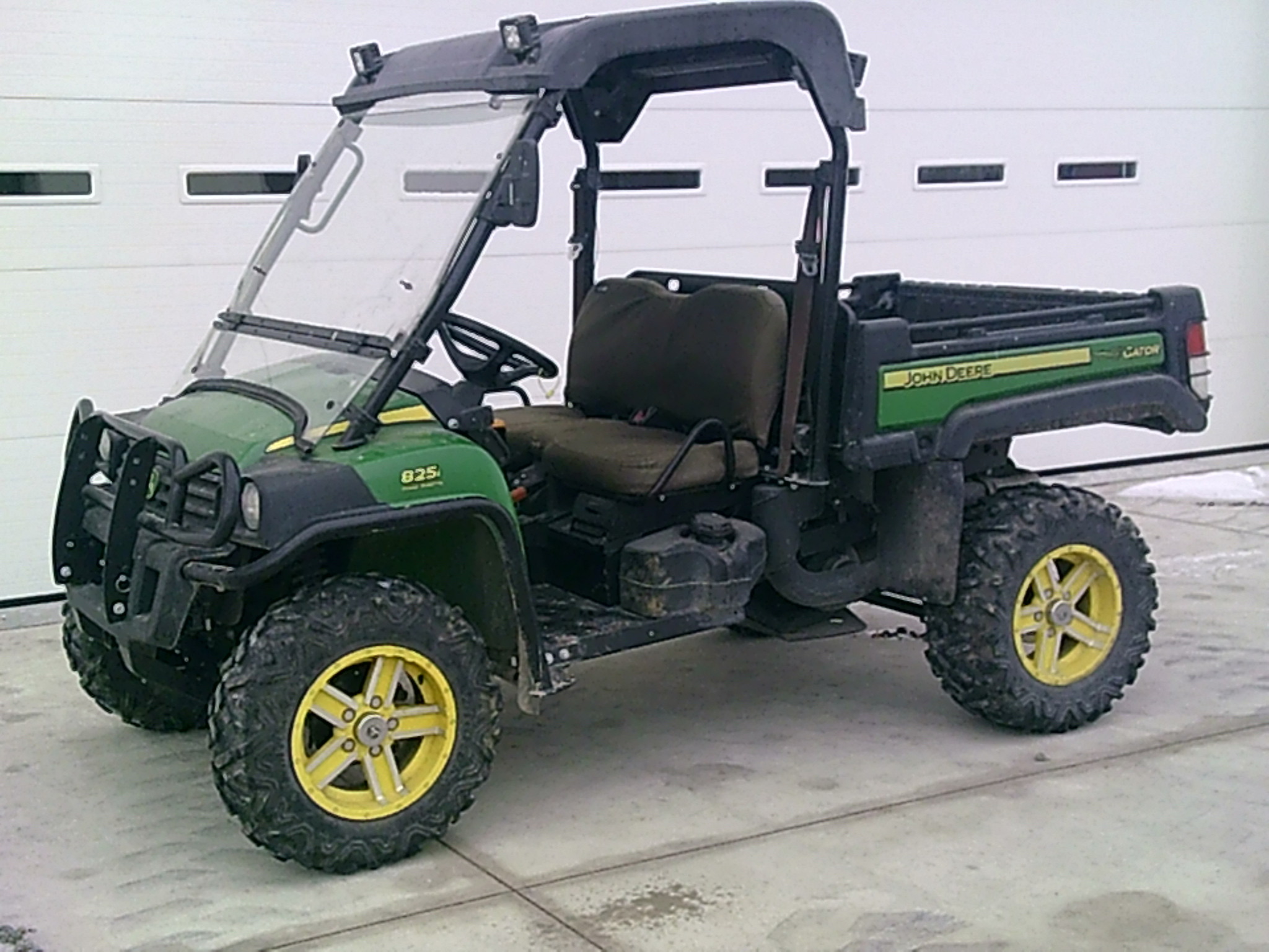 2017 John Deere XUV 825i Image 8