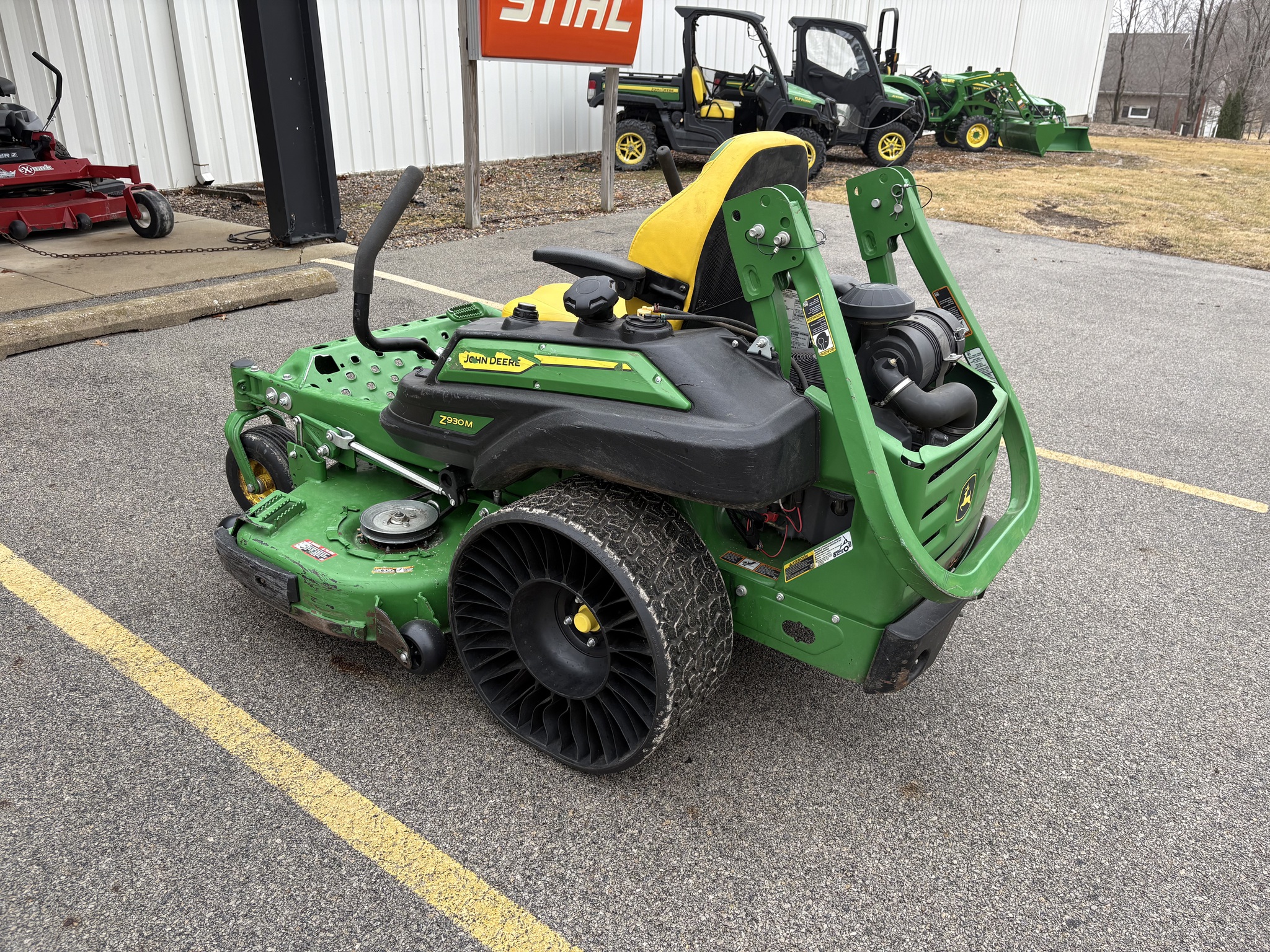  2023 John Deere Z930M at Heritage Tractor in Kewanee, IL