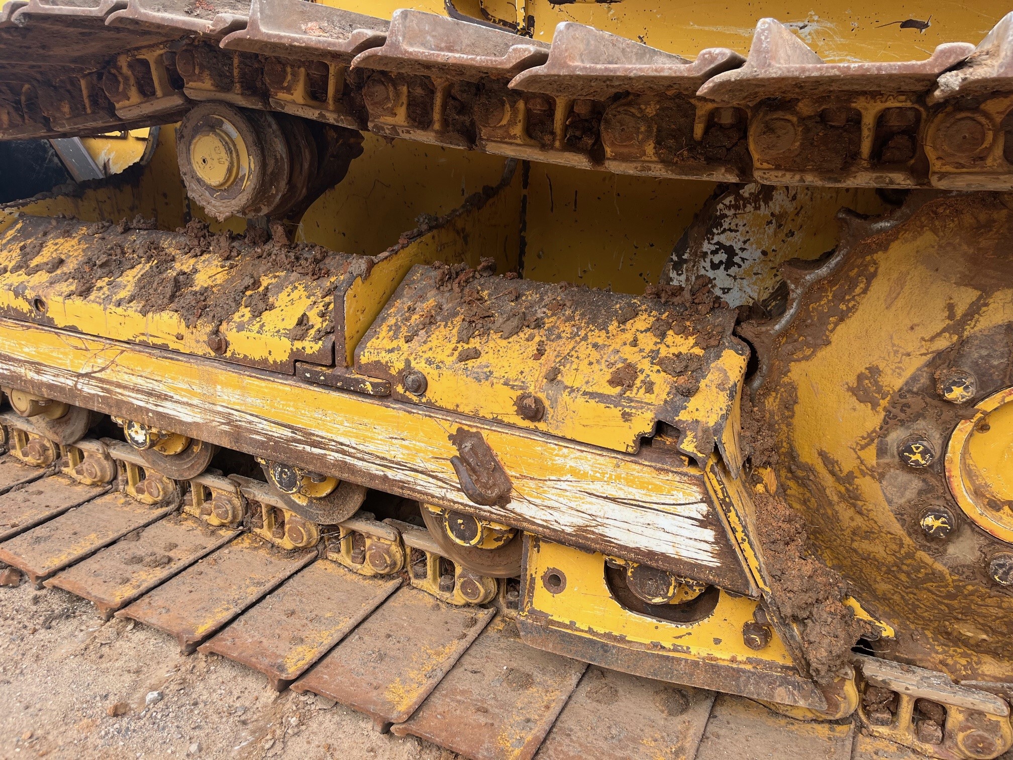 2018 John Deere 450K Image 2