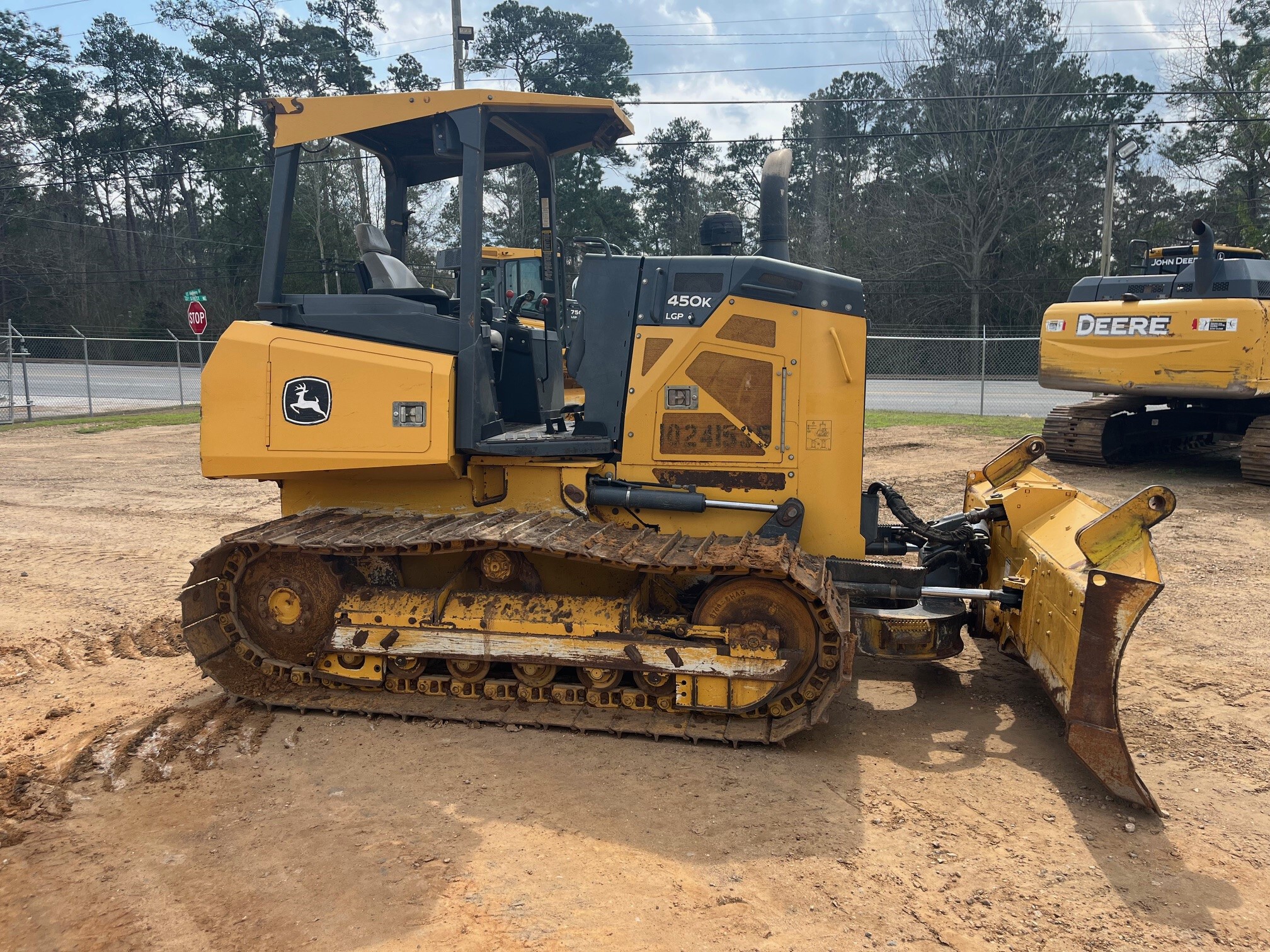 2018 John Deere 450K Image 5