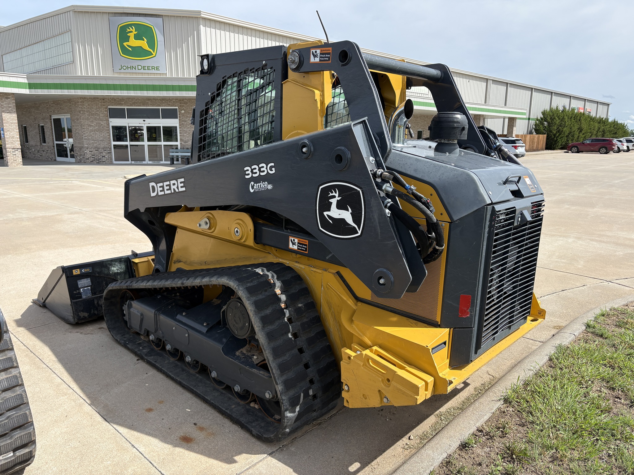 2022 John Deere 333G Image 3
