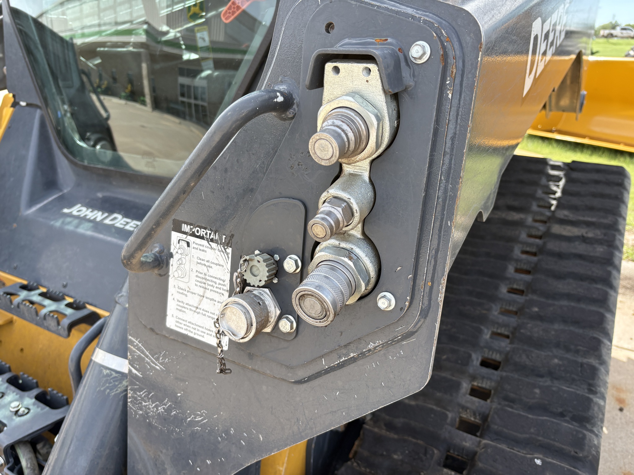 2022 John Deere 333G Image 5